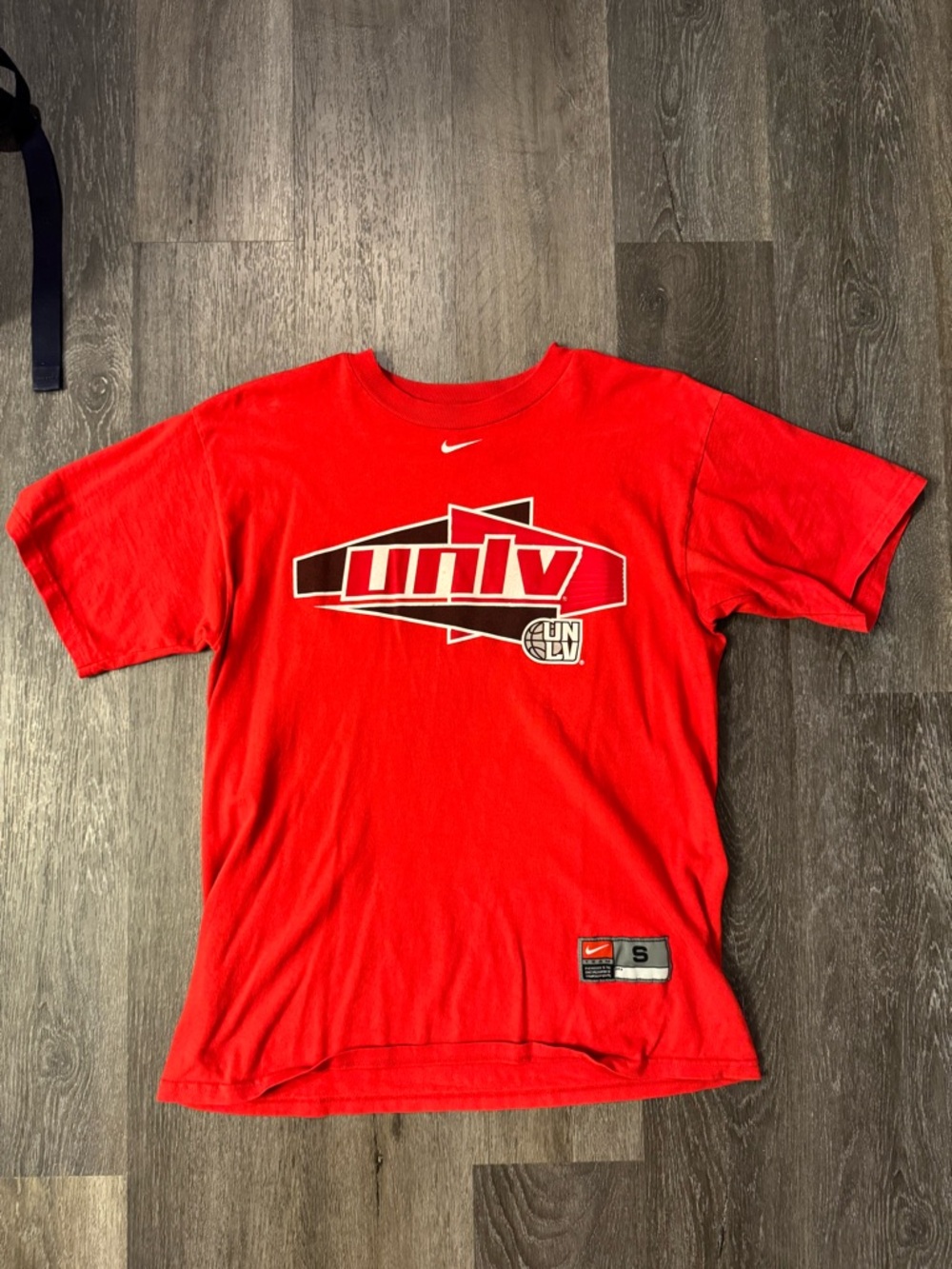 UNLV University of Nevada Las Vegas Basketball Nike T-Shirt Size Small